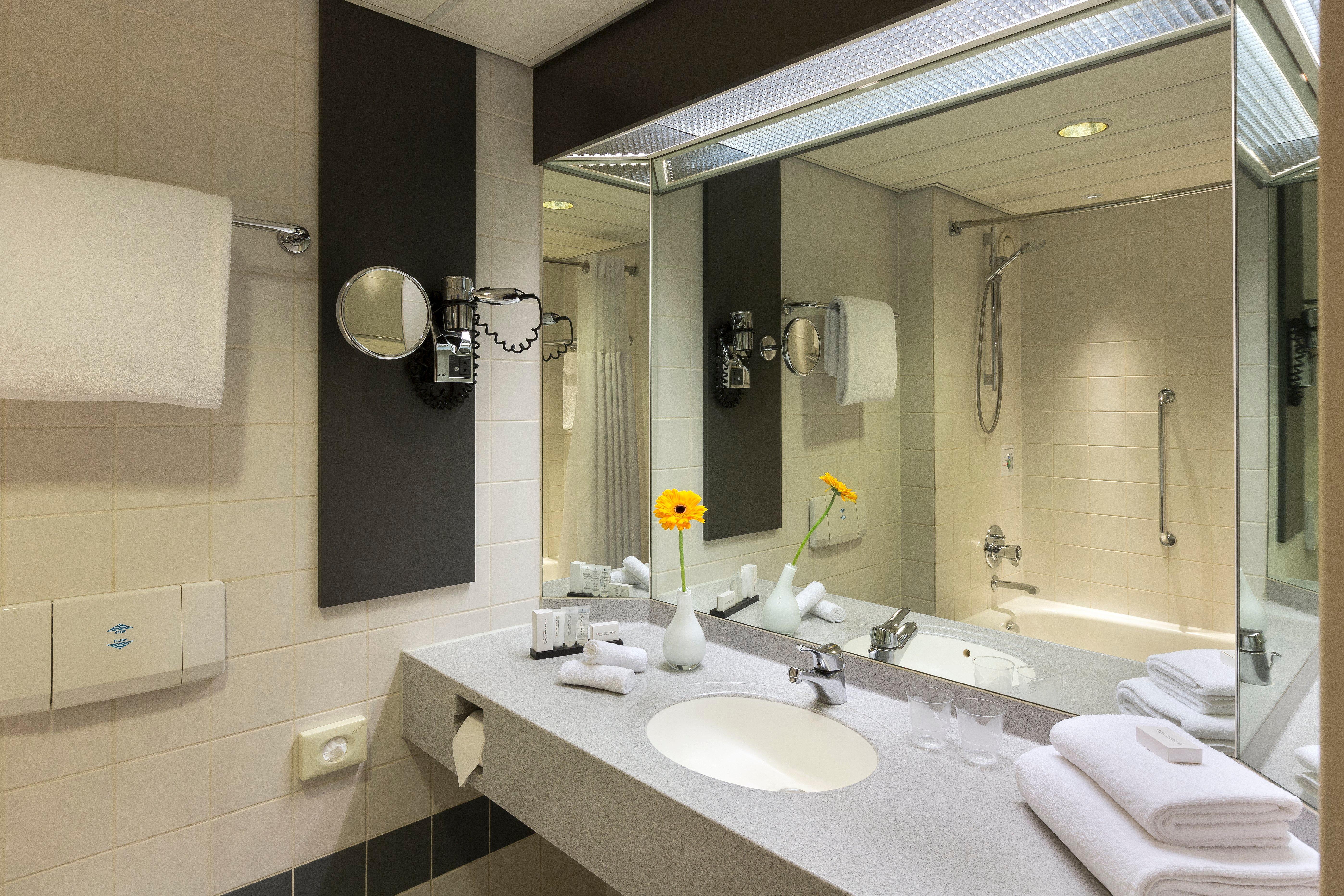 Crowne Plaza Amsterdam Airport Hotel Hoofddorp Exterior foto